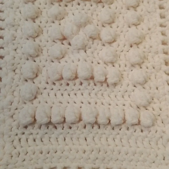 Vintage Vanilla Crocheted Knitted Throw 31 In Wide By 54 Inches Long